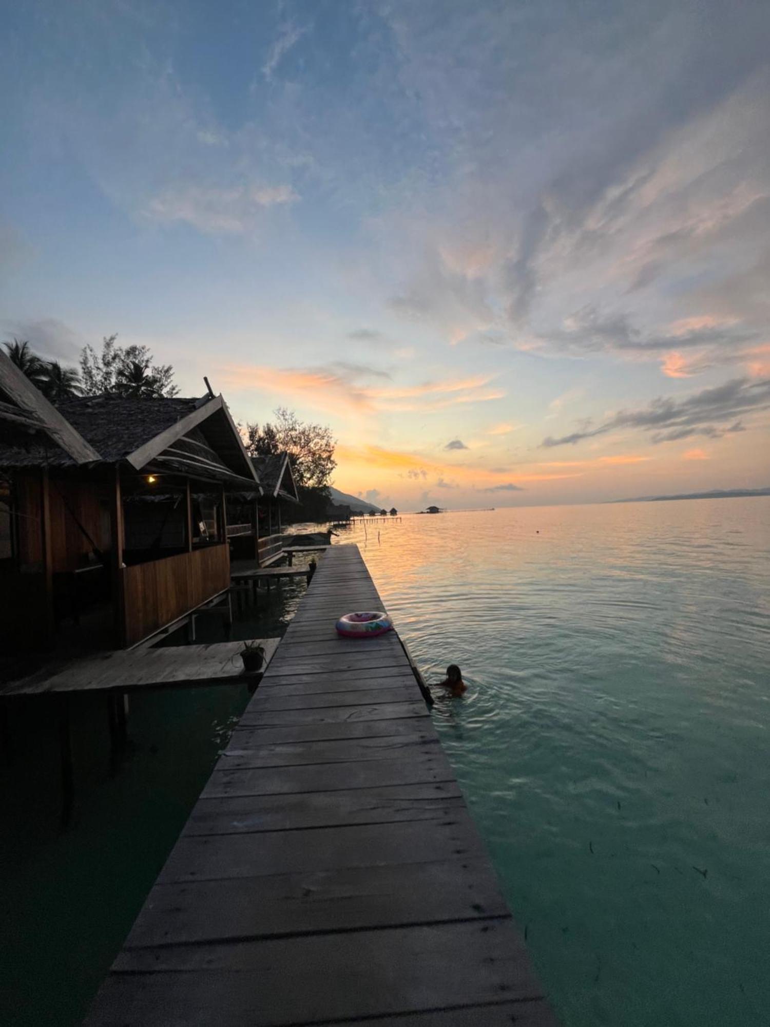 Junior Homestay Kri Buitenkant foto
