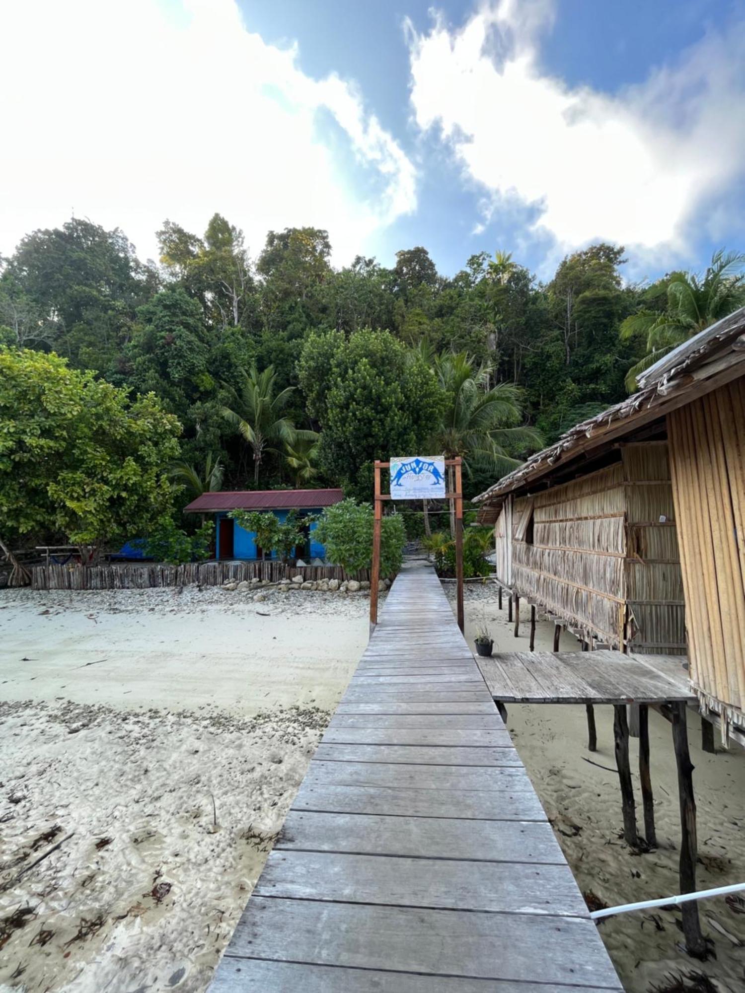 Junior Homestay Kri Buitenkant foto