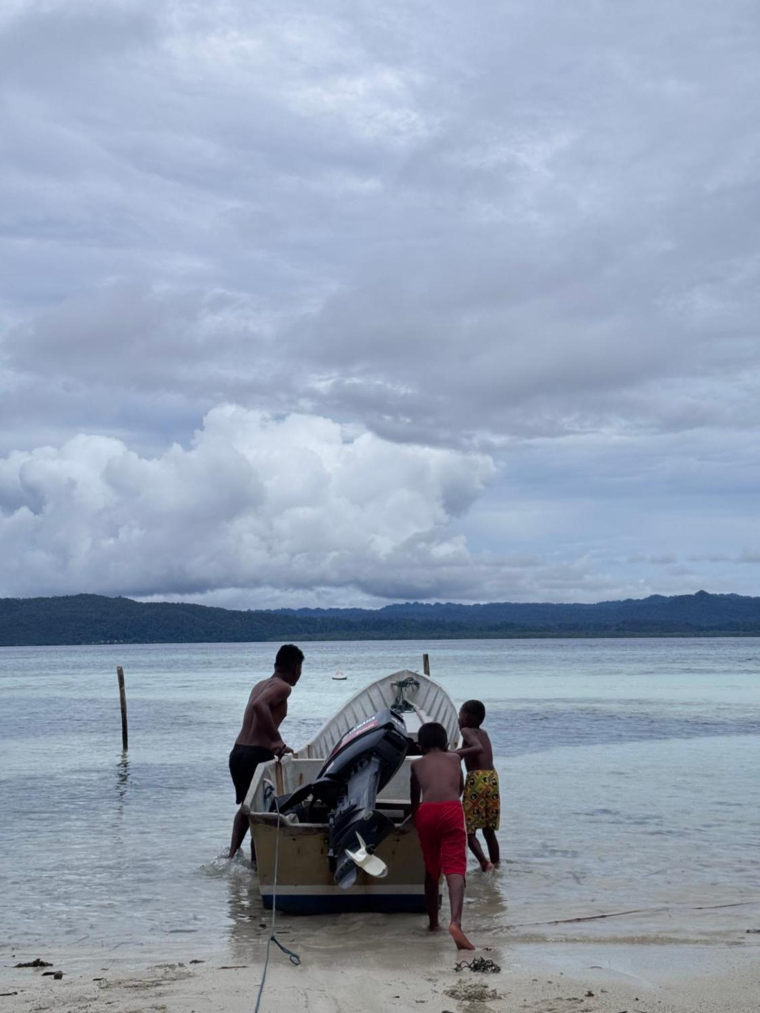 Junior Homestay Kri Buitenkant foto